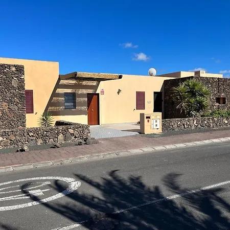 Papi Villa La Oliva