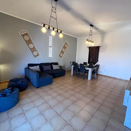Papi Villa La Oliva